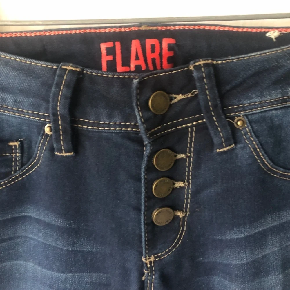 NWOT Flare YMI Jeans - Picture 8 of 10